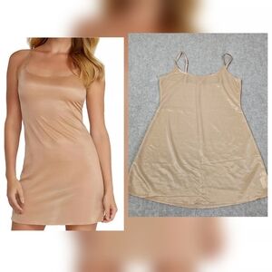 Spanx Tan The SB Sweep Cami Slip Size Large